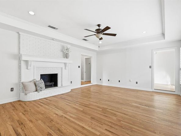 4306  Essex Court , Arlington Texas 76016