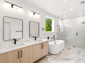 413 N Patton Avenue , Dallas Texas 75203