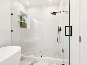 413 N Patton Avenue , Dallas Texas 75203