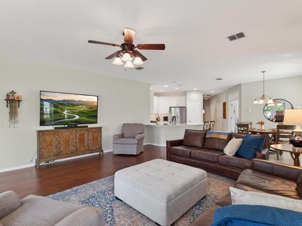 834  Bay Harbor Lane , Frisco Texas 75036