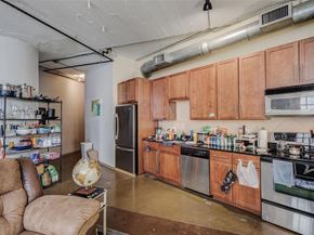1122  Jackson Street  214, Dallas Texas 75202