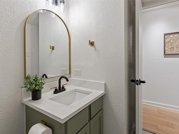 4777  Cedar Springs Road  3D, Dallas Texas 75219