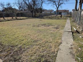 3051  UTAH Avenue , Dallas Texas 75216