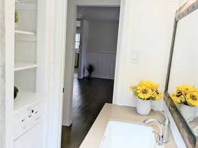 3051  UTAH Avenue , Dallas Texas 75216