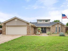 213  Meadowhill Drive , Benbrook Texas 76126