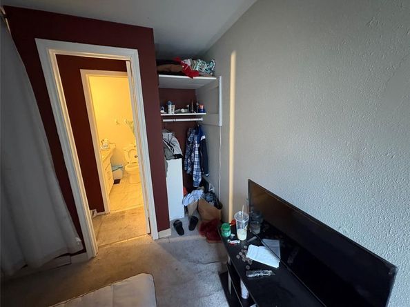 7152  Fair Oaks Avenue  1032, Dallas Texas 75231