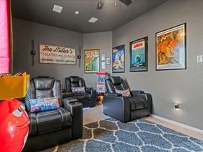 1137  Versailles Avenue , DeSoto Texas 75115