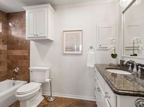 6126  Highgate Lane , Dallas Texas 75214