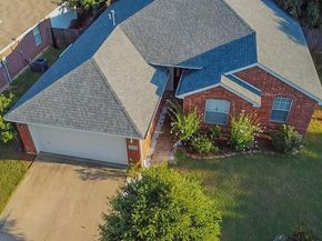 3202  Cliff Oaks Drive , Corinth Texas 76210