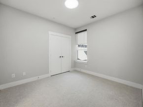 625 N Tyler Street  402, Dallas Texas 75208