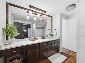 240  Timberlake  , Azle Texas 76020