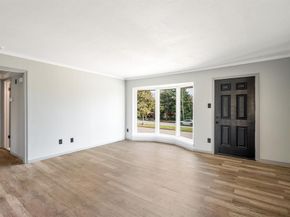 3913  Inwood Road  2006, Dallas Texas 75209