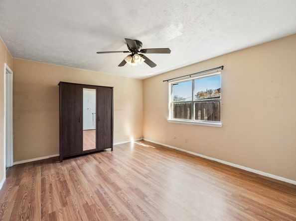 743  Price Drive , Lewisville Texas 75067