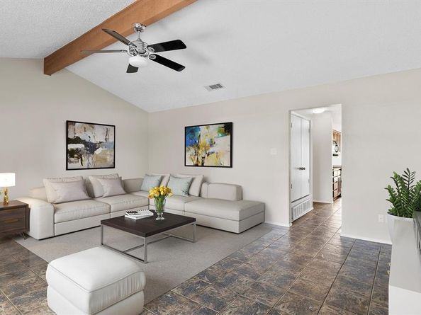 1109  Glenbrook Street , Benbrook Texas 76126