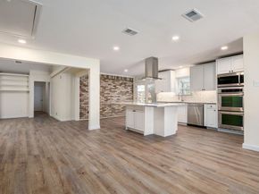 10521  Sandpiper Lane , Dallas Texas 75230