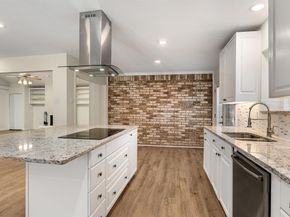 10521  Sandpiper Lane , Dallas Texas 75230