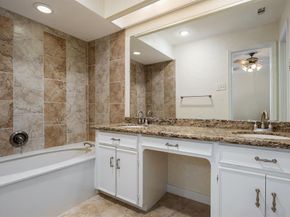 10521  Sandpiper Lane , Dallas Texas 75230