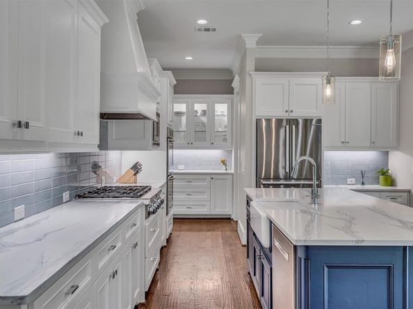 6811  Deloache Avenue , Dallas Texas 75225