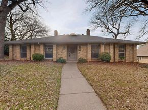 2712  Lincoln Drive , Arlington Texas 76006