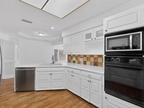 2712  Lincoln Drive , Arlington Texas 76006