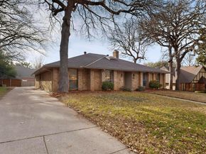 2712  Lincoln Drive , Arlington Texas 76006