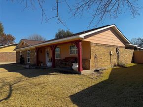 1410  Bowie Street , Garland Texas 75042