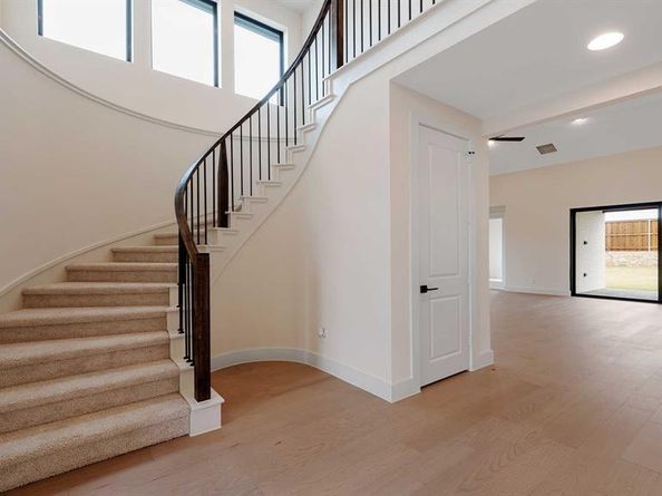 1004  Lookout Drive , Rockwall Texas 75087