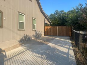 2512 E Overton Road , Dallas Texas 75216