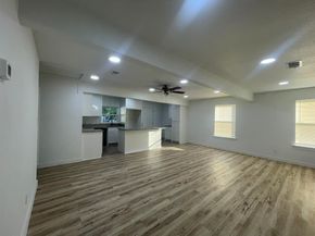 2512 E Overton Road , Dallas Texas 75216