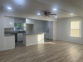 2512 E Overton Road , Dallas Texas 75216