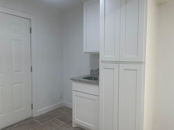 2512 E Overton Road , Dallas Texas 75216