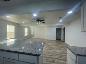 2512 E Overton Road , Dallas Texas 75216