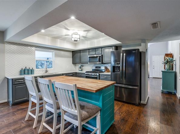 1405  Windy Meadow Drive , Plano Texas 75023