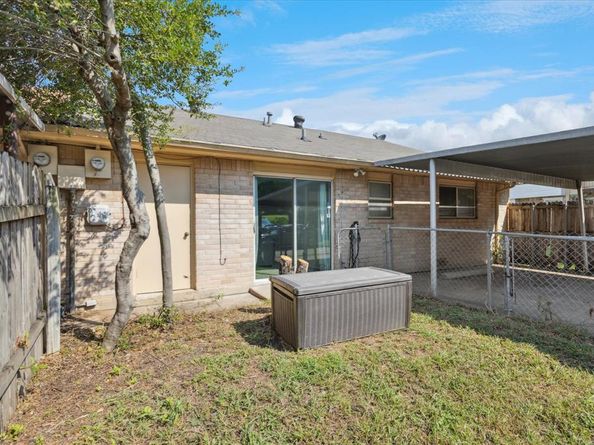 11 E Townhouse Lane  26, Grand Prairie Texas 75052