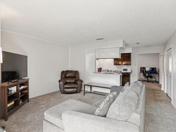 11 E Townhouse Lane  26, Grand Prairie Texas 75052