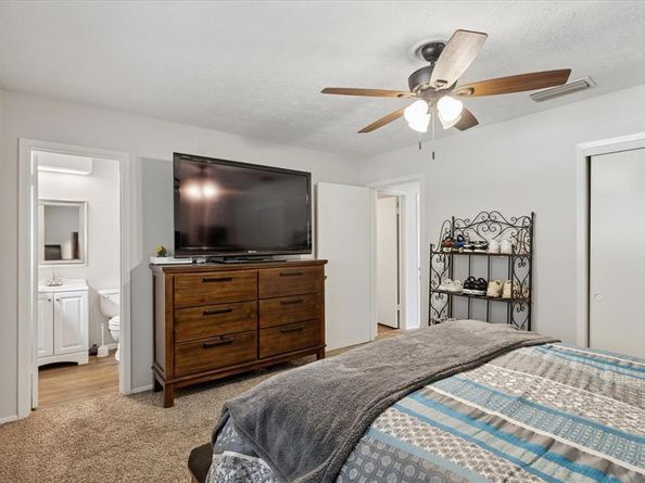 11 E Townhouse Lane  26, Grand Prairie Texas 75052