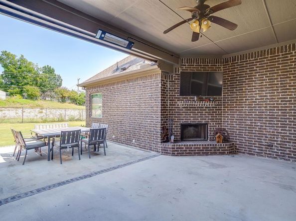 4005  Brookdale Road , Benbrook Texas 76116