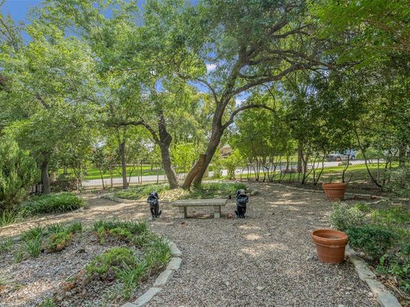 417  Verna Trail N, Fort Worth Texas 76108
