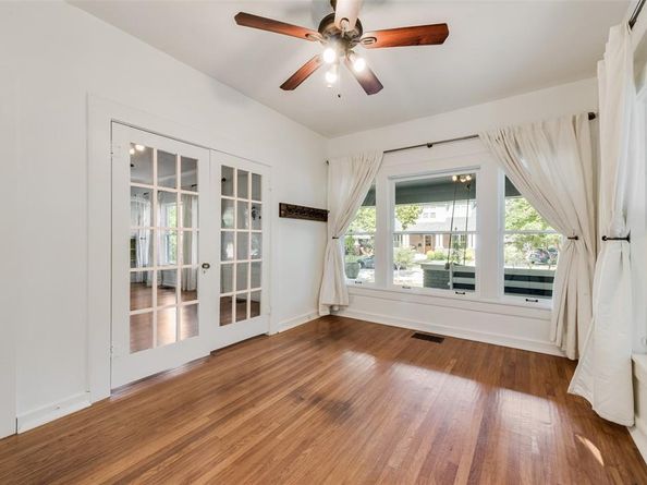 1124  Clara Street , Fort Worth Texas 76110