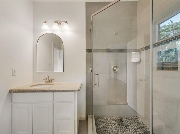 1124  Clara Street , Fort Worth Texas 76110