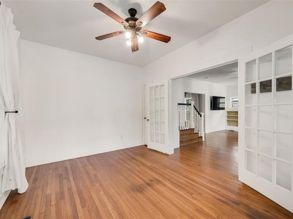 1124  Clara Street , Fort Worth Texas 76110