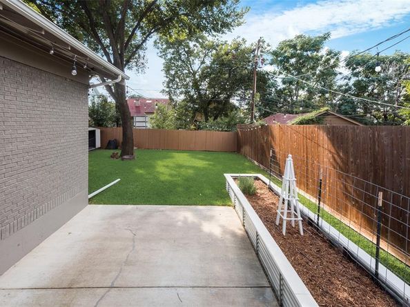 1124  Clara Street , Fort Worth Texas 76110