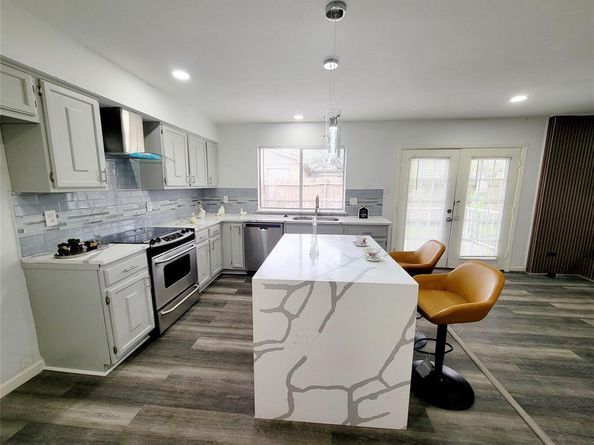 4636  Gleneagle Street , Mesquite Texas 75150