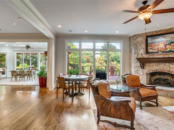 4731 N Lindhurst Avenue , Dallas Texas 75229