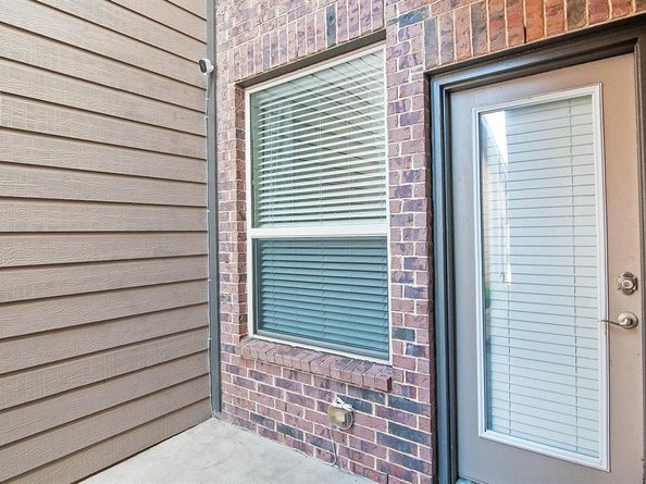 8624  Iron Horse Drive , Irving Texas 75063