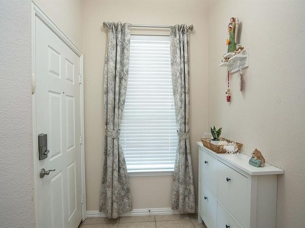 8624  Iron Horse Drive , Irving Texas 75063