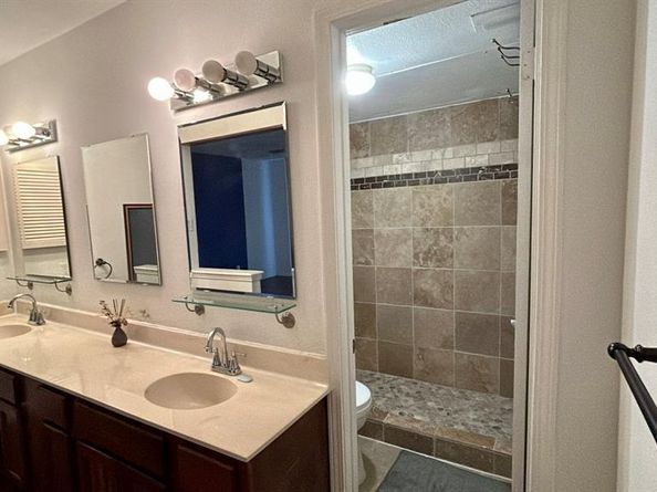 5825  Turner Street , The Colony Texas 75056