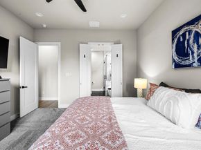 2318  Jonesboro Avenue , Dallas Texas 75228