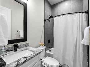 2318  Jonesboro Avenue , Dallas Texas 75228