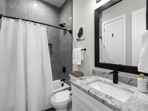 2318  Jonesboro Avenue , Dallas Texas 75228